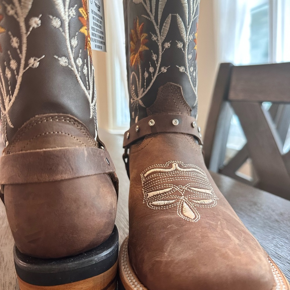 Brown Embroidered Cowboy Boots